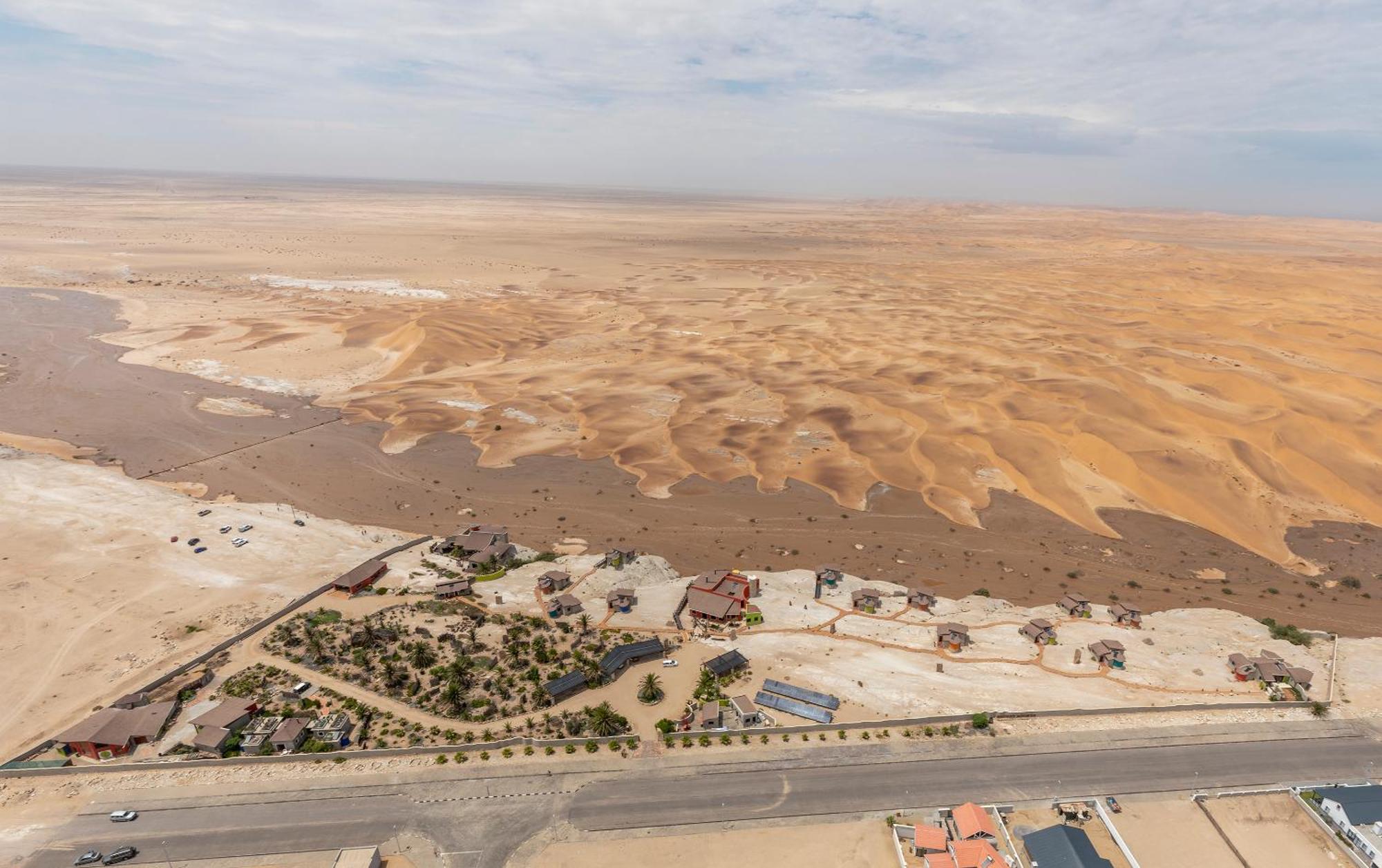 Desert Breeze Lodge Swakopmund Esterno foto